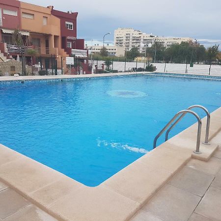 푸에블라 데 파르날스 Duplex, Piscina Y Playa 빌라 외부 사진